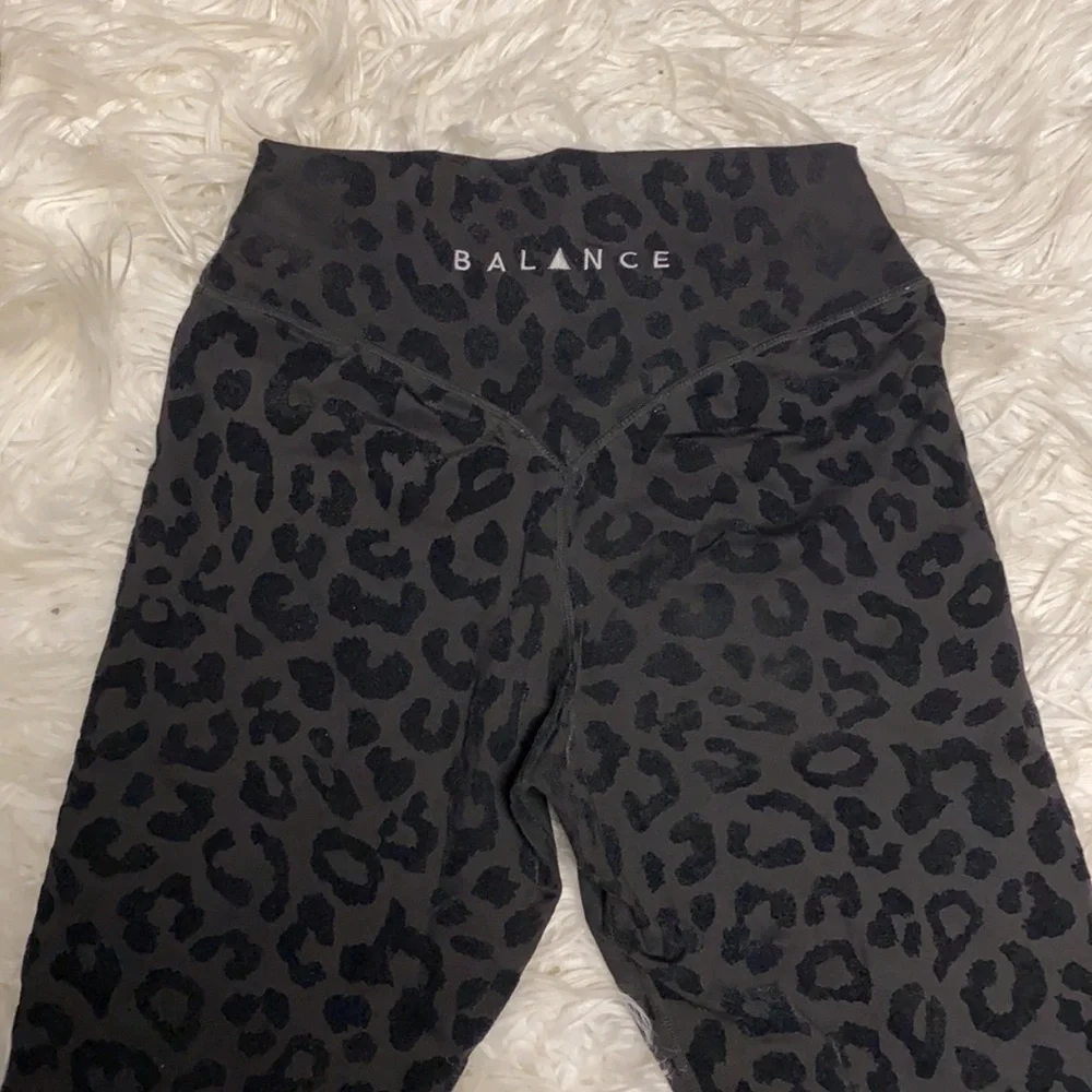 Balance Athletica Leggings - Picture 2 of 11